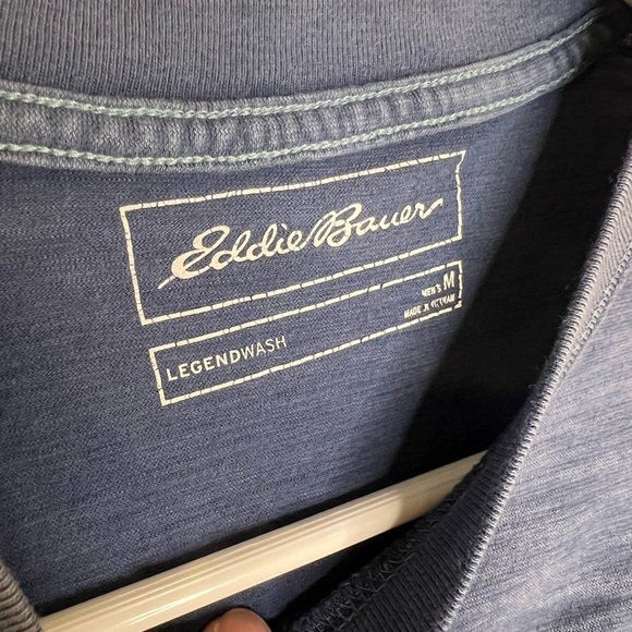 D18.04 Eddie Bauer Men's Legend Indigo Wash Short-Sleeve Pocket T-Shirt M - Picture 3 of 3